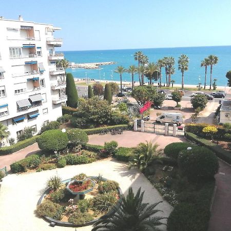 Les Galets Bleus Apartment Кан сюр Мер Екстериор снимка